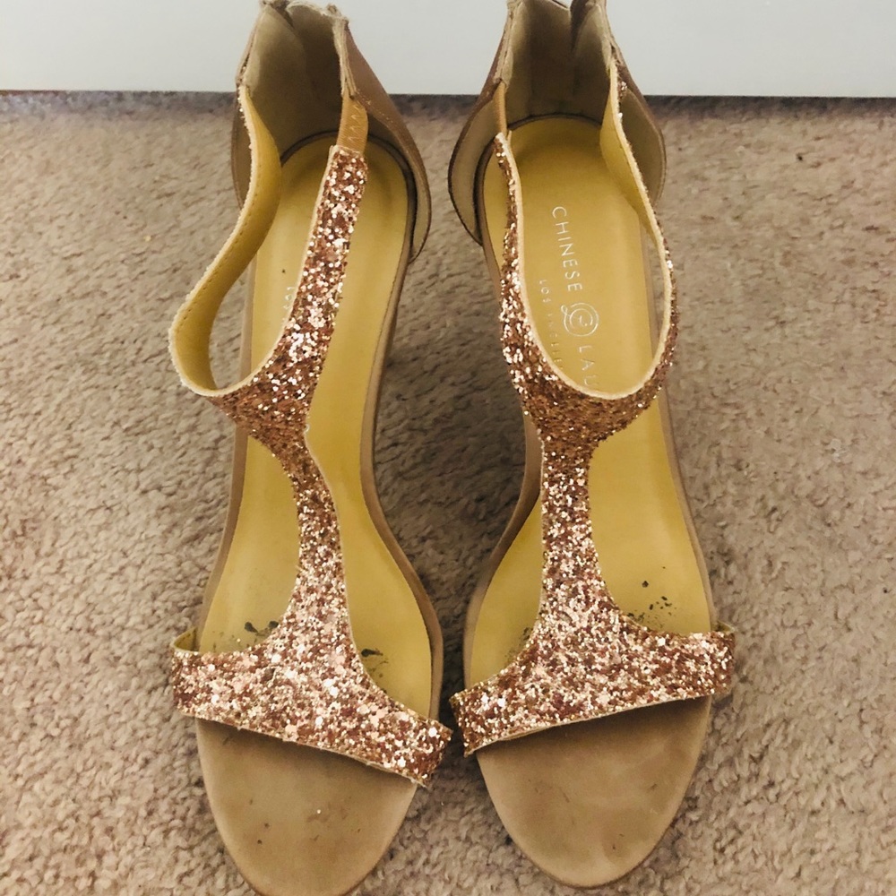Heels - Picture 4 of 4